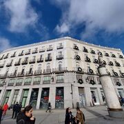 El Corte Inglés se refuerza en Madrid tras adquirir un edificio en la Puerta del Sol