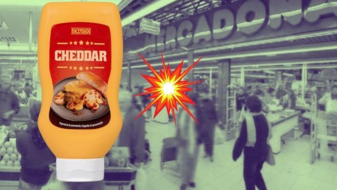 La salsa Cheddar de Mercadona que causa furor entre los fans del queso