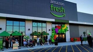 Amazon prevé abrir menos tiendas pero muchos más centros logísticos