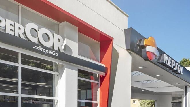 El Corte Inglés vende a Repsol su 50% en Gespevesa, que gestiona 40 tiendas Supercor Stop&Go